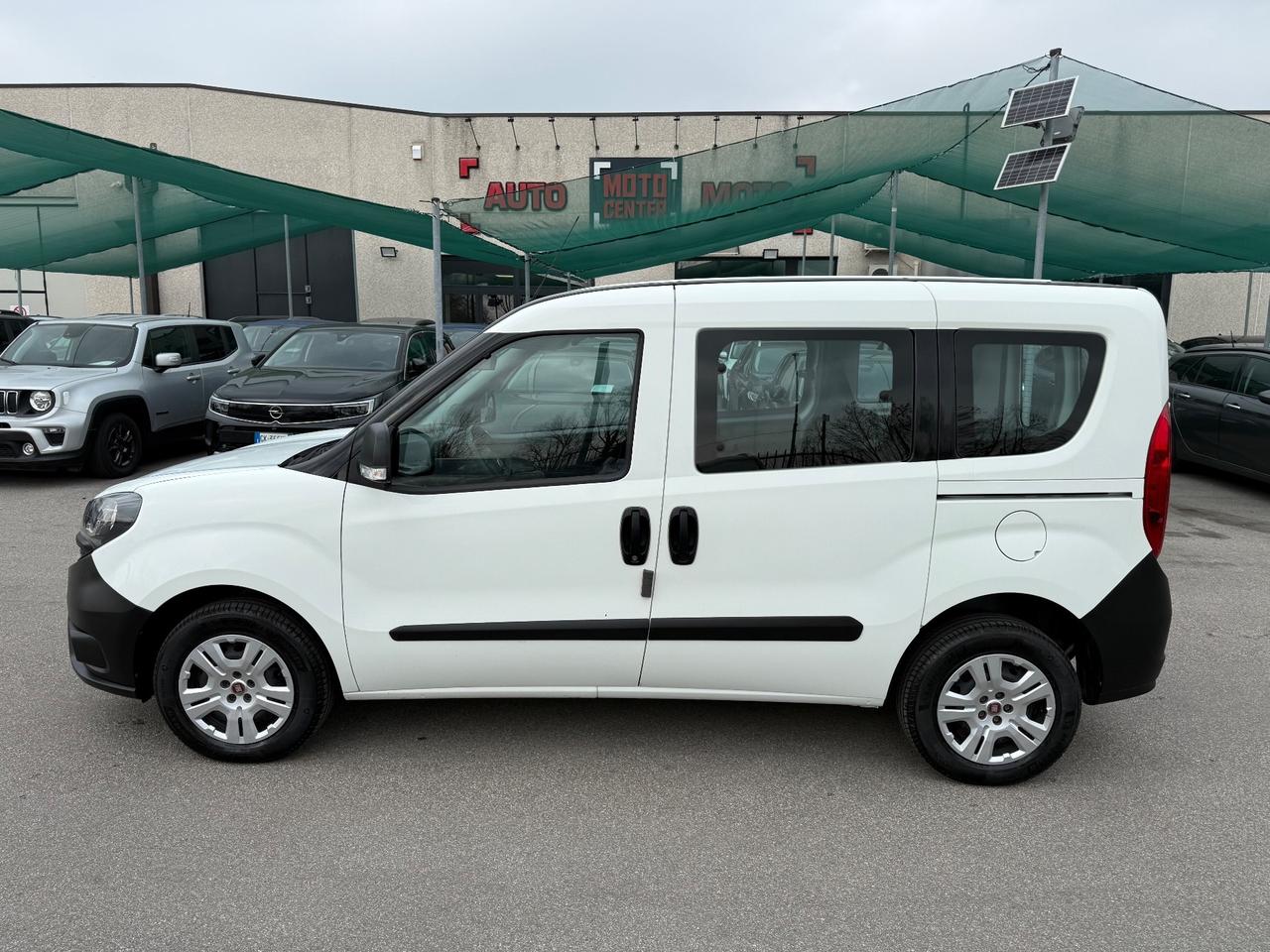 Fiat Doblo Combi N1 Autocarro 5 POSTI