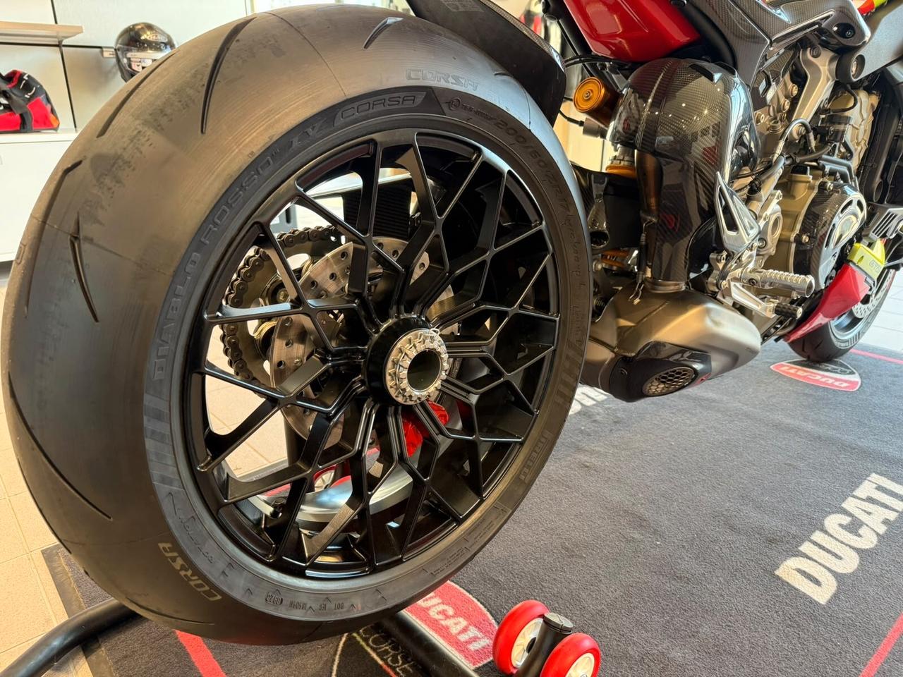 Ducati Streetfighter V4 S LAMBORGHINI NUOVA 0 KM