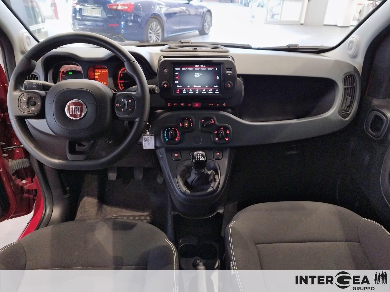 FIAT Panda 1.0 firefly hybrid Cross s&s 70cv 5p.ti