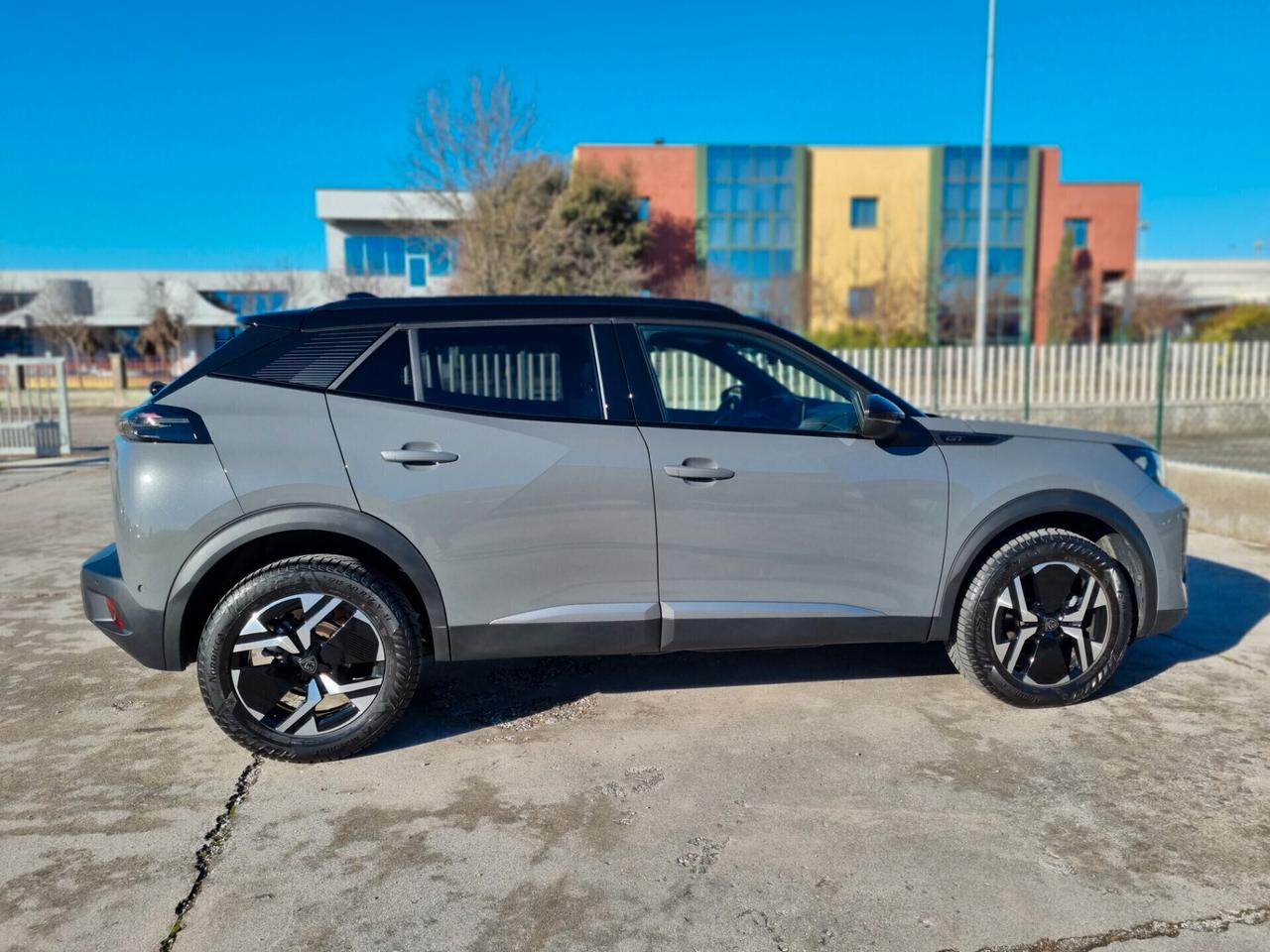 Peugeot 2008 PureTech 130 S&S EAT8 GT