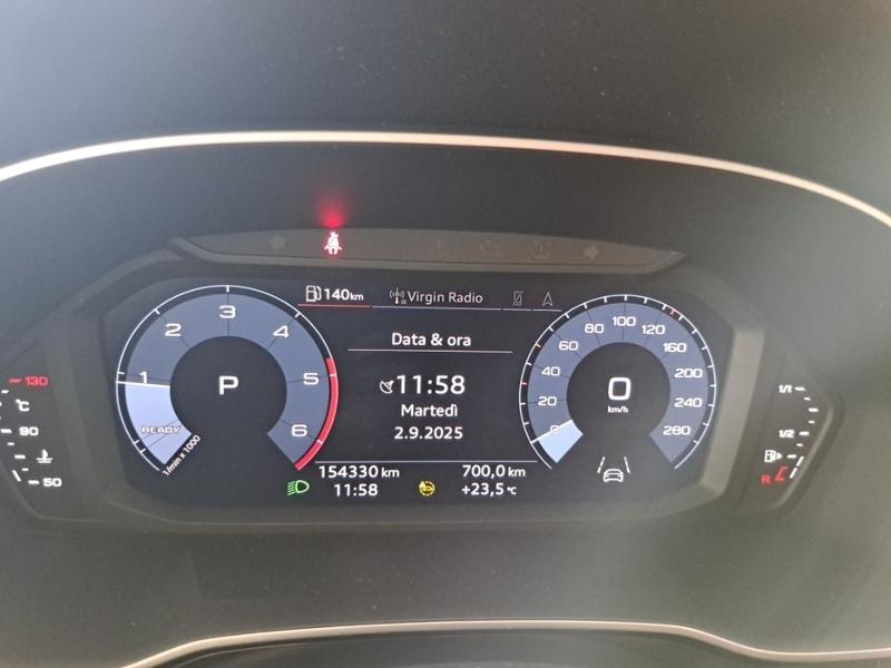 AUDI Q3 40 TDI quattro S tronic Business