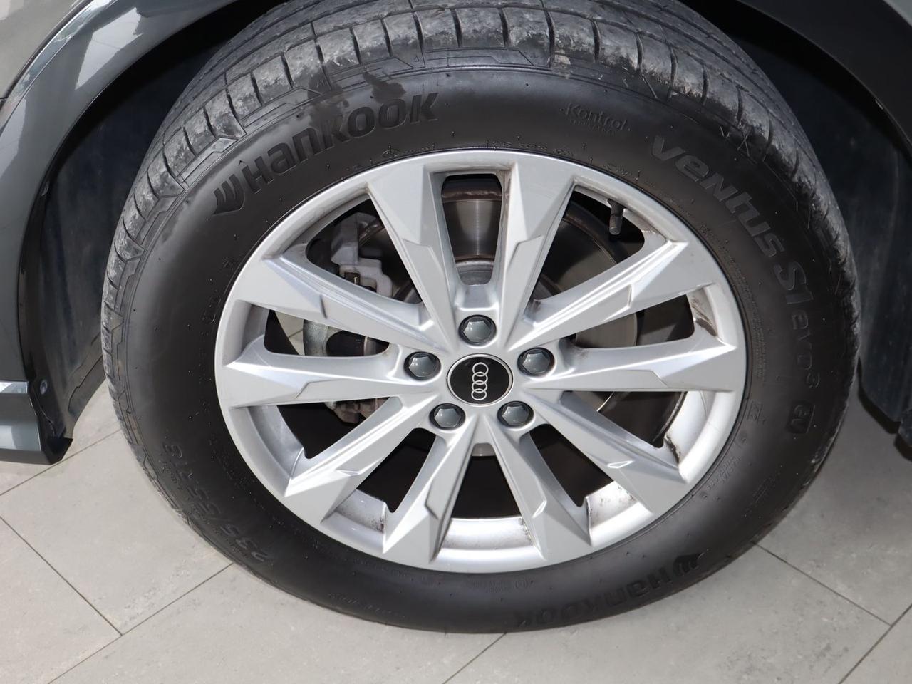 Audi Q3 Business 2.0 35 TDI #10705