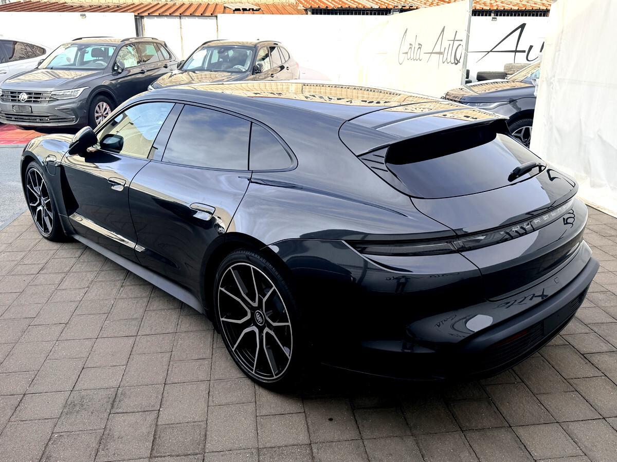 Porsche Taycan SPORT TURISMO PASM battery performance plus