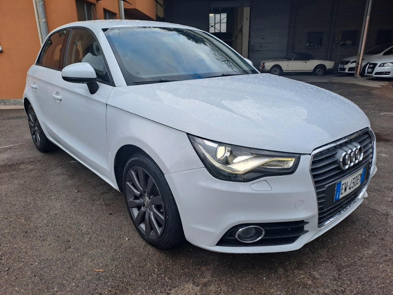 AUDI A1 1.6 TDI OK NEOPATENTATI *AUTOMATICA*