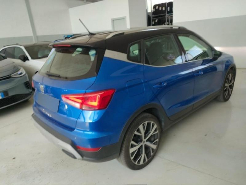 Seat Arona 1.0 TGI Xperience LED, Navi, Cerchi 18, Retrocamera