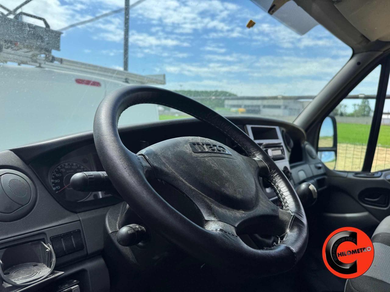 Iveco Daily 35 2.3 ISOTERMICO+FRIGO FNAX ATP+GANCIERE CARNI-
