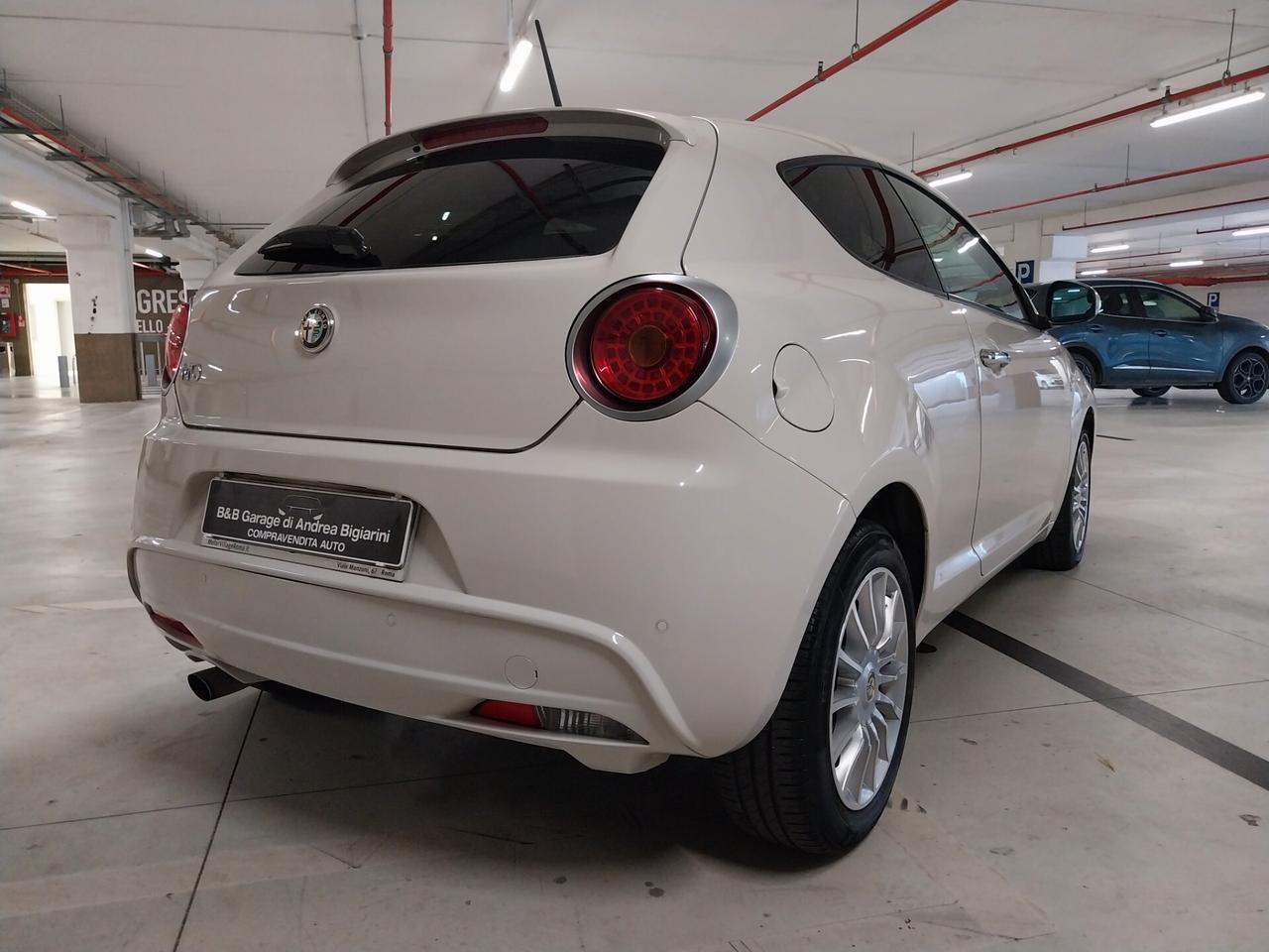 Alfa Romeo MiTo 1.3 JTDM-2 95 CV S&S DISTINCTIVE SPORT PACK