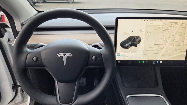 TESLA Model Y RWD PERMUTE UNICOPROPRIETARIO UFF.ITALIA