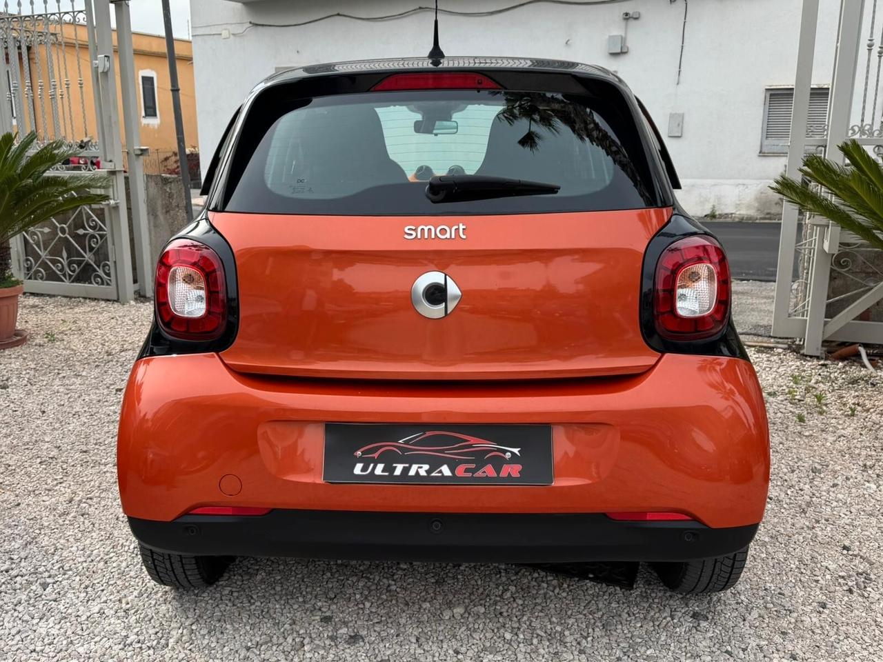 Smart ForFour 70 1.0 Passion LED