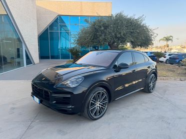 Porsche Cayenne Coupe Turbo S possibilità noleggio no scoring