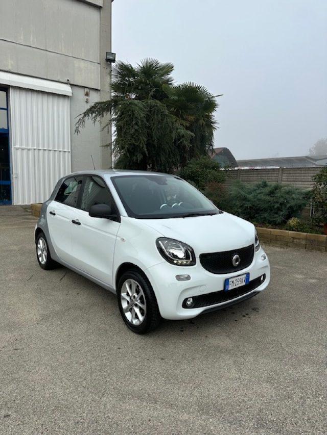 SMART ForFour 70 1.0 Passion