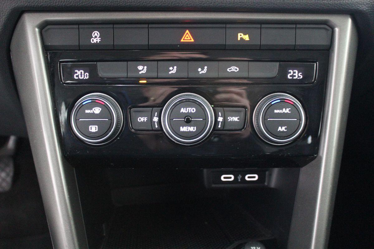 VOLKSWAGEN - T-Roc - 2.0 TDI SCR Business BlueMot.Tech.