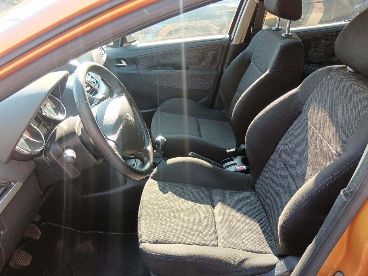 Peugeot 207 1.4 HDi 70CV 5P XS - 2008