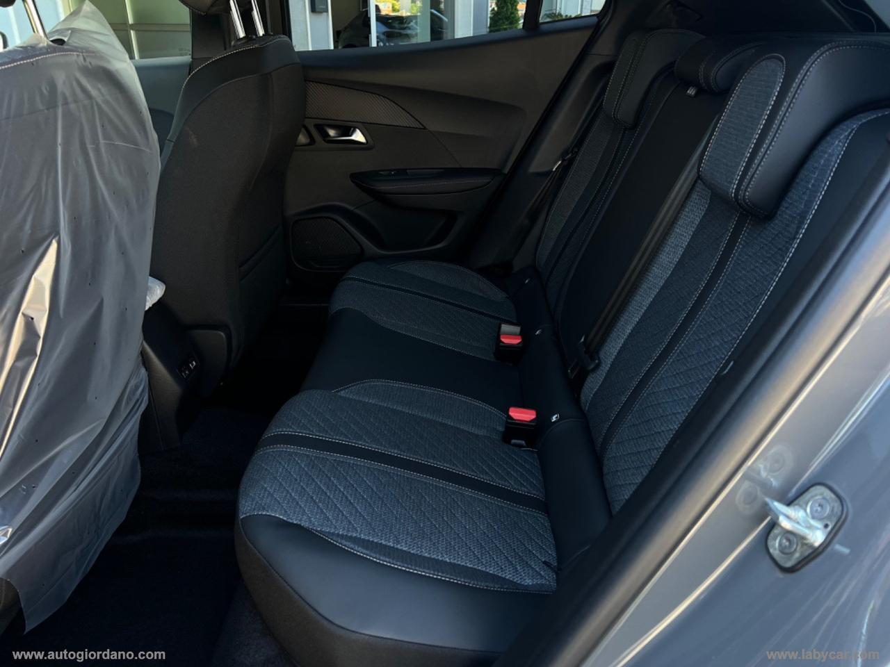 PEUGEOT 2008 PureTech 100 S&S Allure