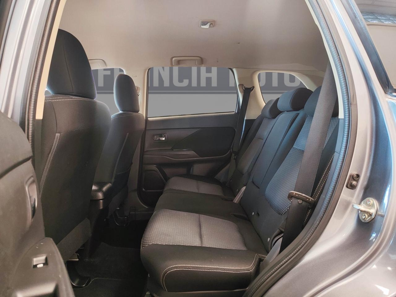 Mitsubishi Outlander 2.2 DI-D 4WD Instyle