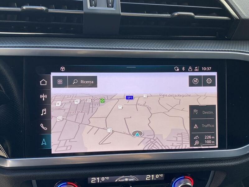 Audi Q3 SPB S Line interno ed esterno 2.0 TDI 150CV S-Tronic 35
