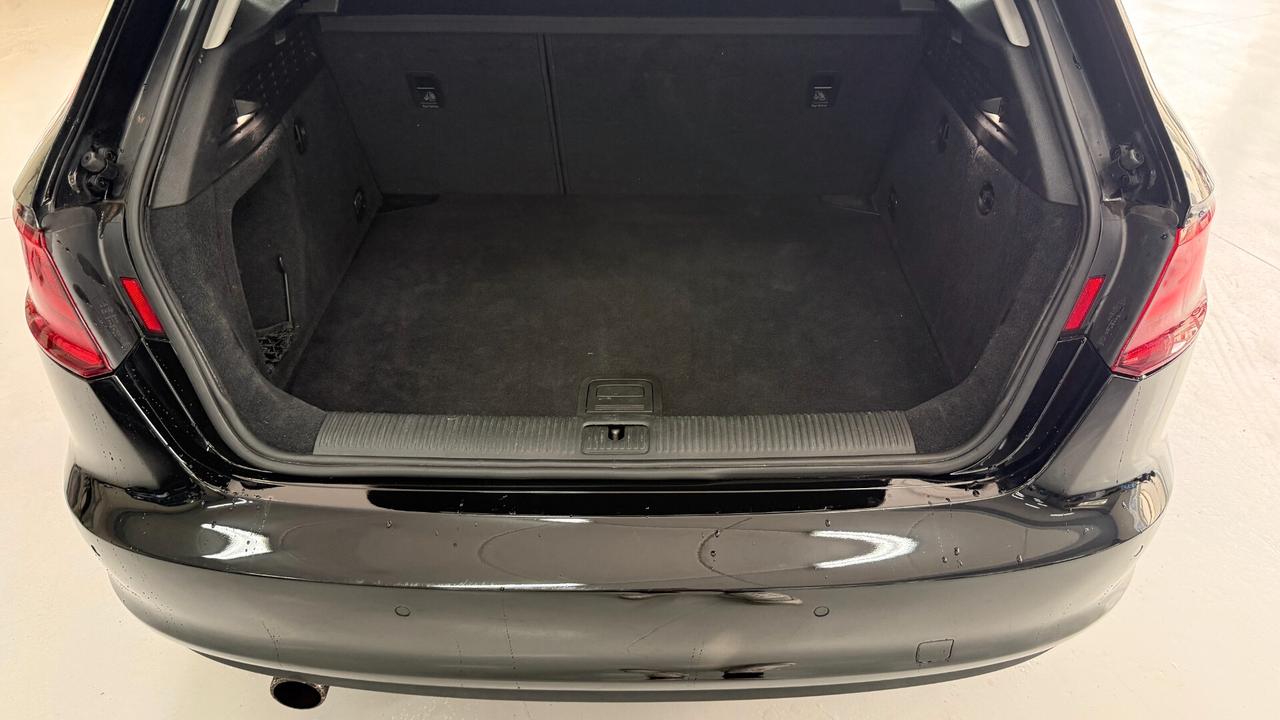 Audi A3 SPB 1.6 TDI 105 CV CR Ambition