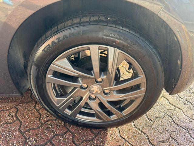 PEUGEOT 208 5 porte Active Pack