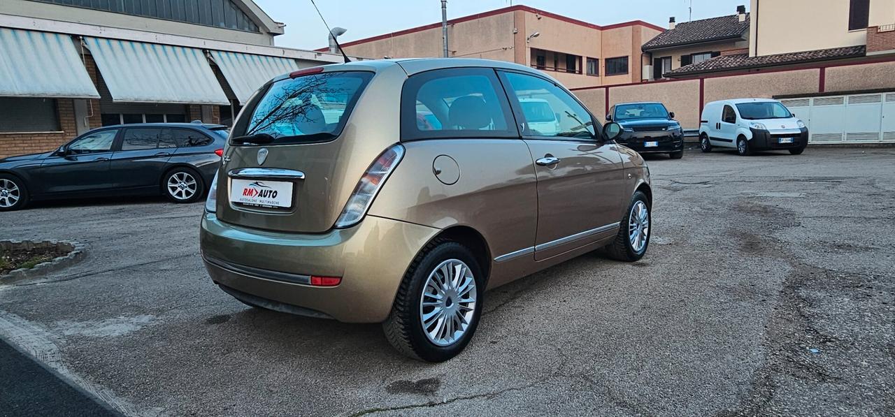 Lancia Ypsilon 1.2 Argento