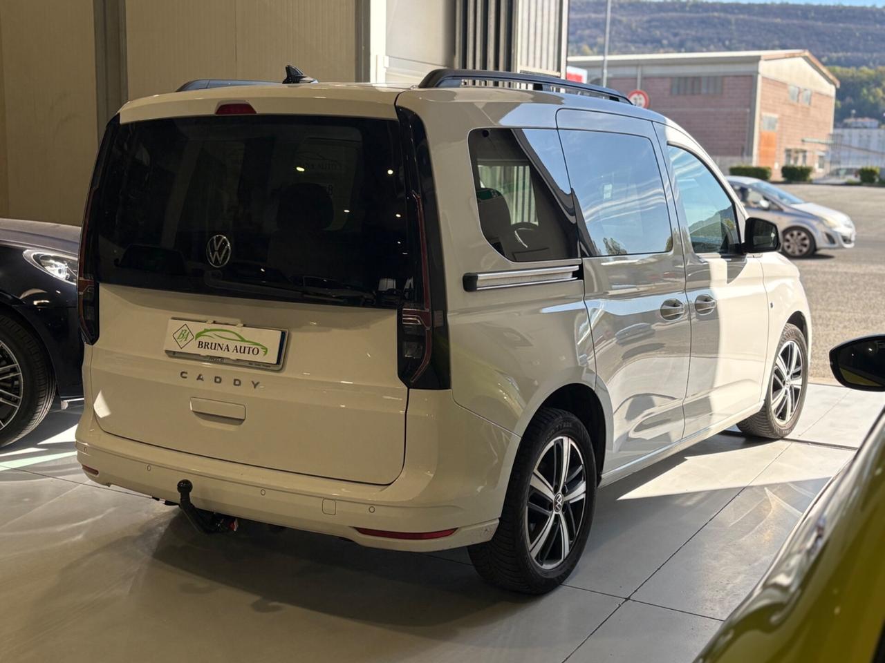 Volkswagen Caddy 2.0 TDI 102 CV Space Maxi