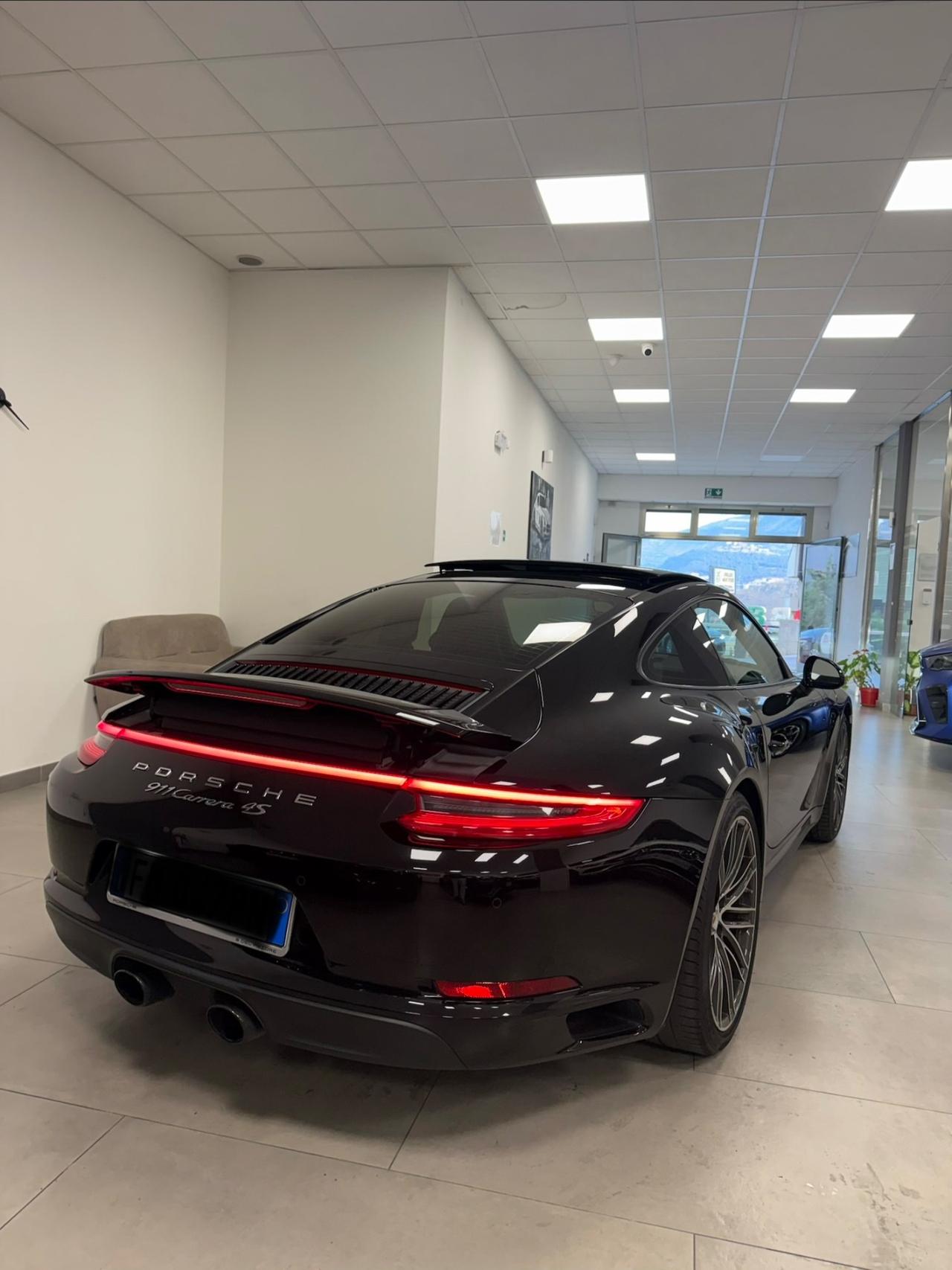 Porsche 911 3.0 Carrera 4S Coupé