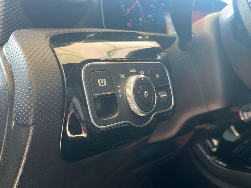 Mercedes-Benz Classe A A 180 d Automatic Sport