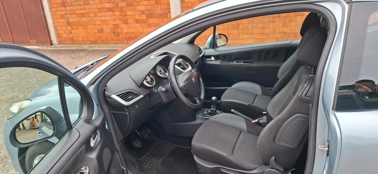 Peugeot 207 1.4 8V 75CV 3p. Energie Sport ECO GPL