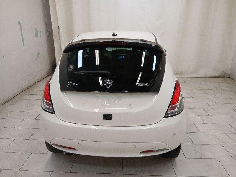 Lancia Ypsilon 1.0 firefly hybrid Gold Plus s&s 70cv 5p.ti