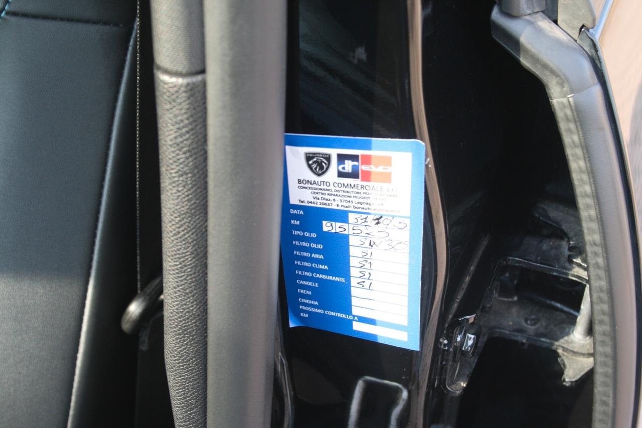 Peugeot 3008 BlueHDi 130 S&S EAT8 Allure Pack