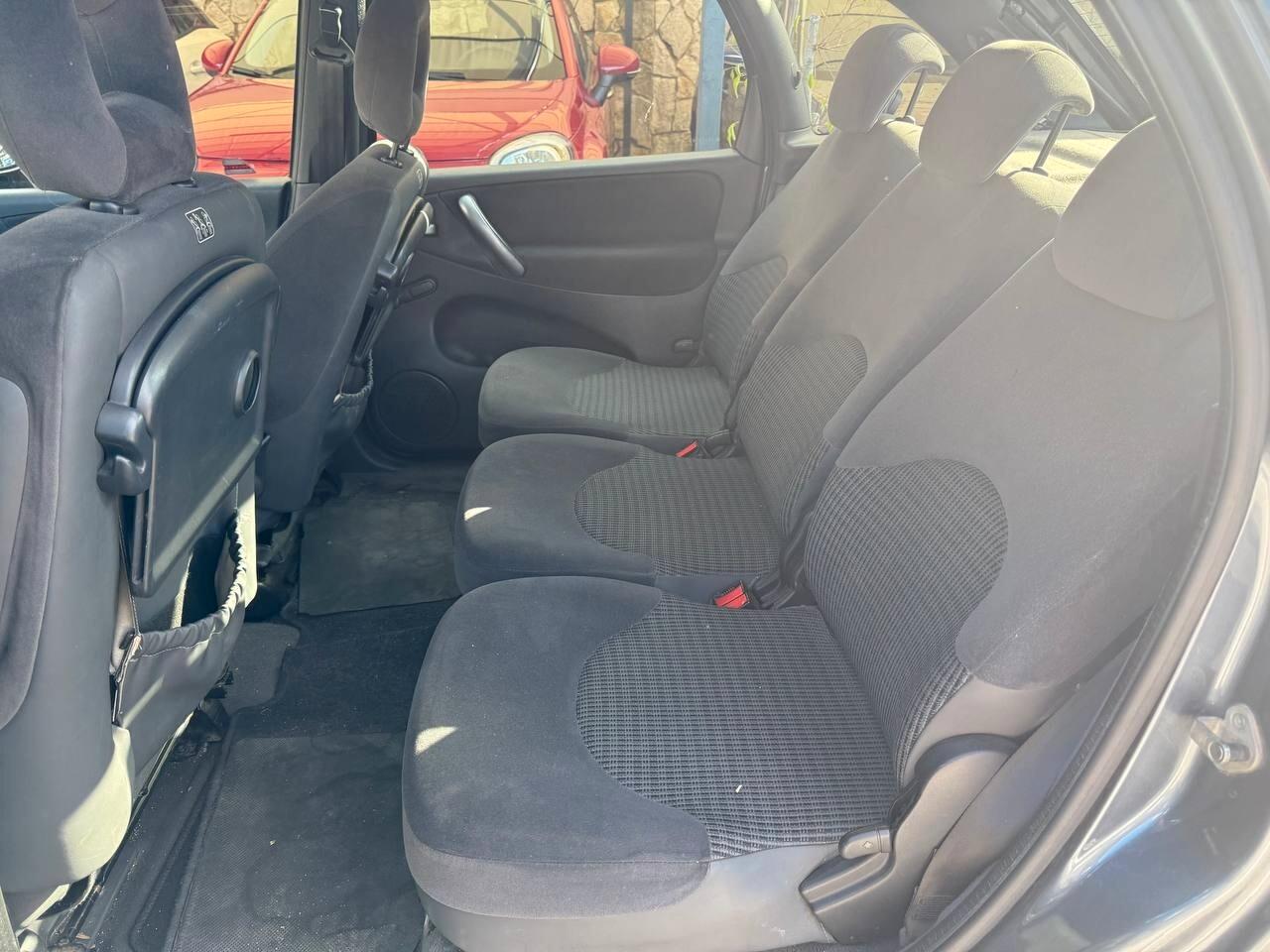 Citroen C4 2008 1.6 HDi 90CV Elegance