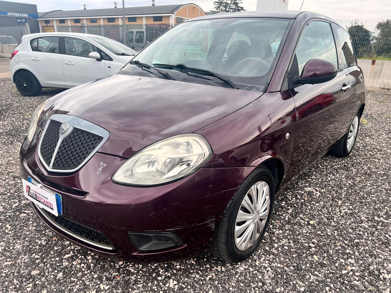 Lancia Ypsilon 1.4 Argento Ecochic GPL