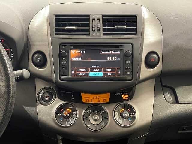 Toyota RAV4 2.2 D-CAT A/T 4WD Style