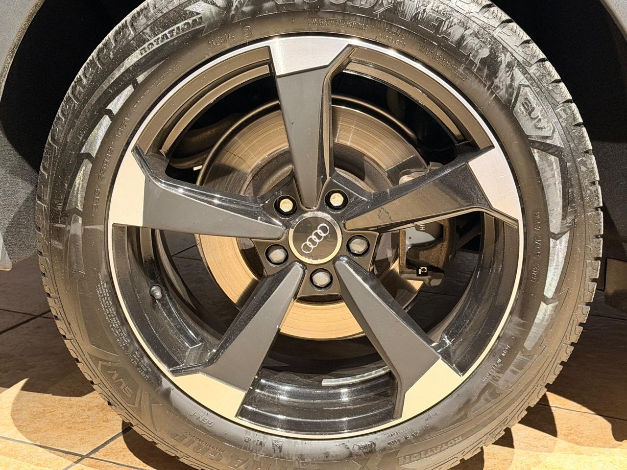 Audi Q5 40 TDI quattro S tronic Business Design