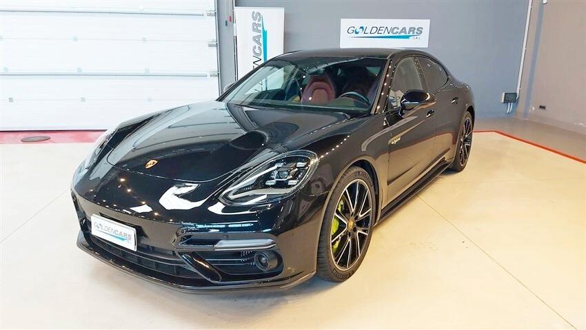 Porsche Panamera Turbo S E-Hybrid da 680 Cv Termico+elettrico
