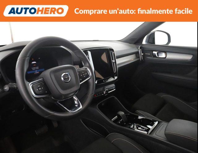 VOLVO XC40 B4 AWD automatico Plus Dark