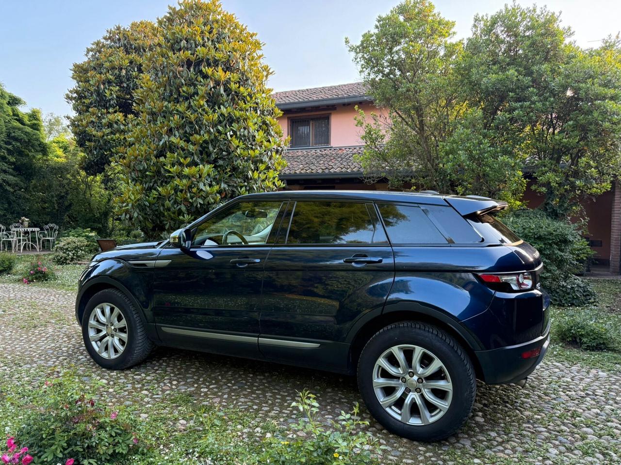 Land Rover Range Evoque 2.2 TD4 5p. Pure Tech Pack