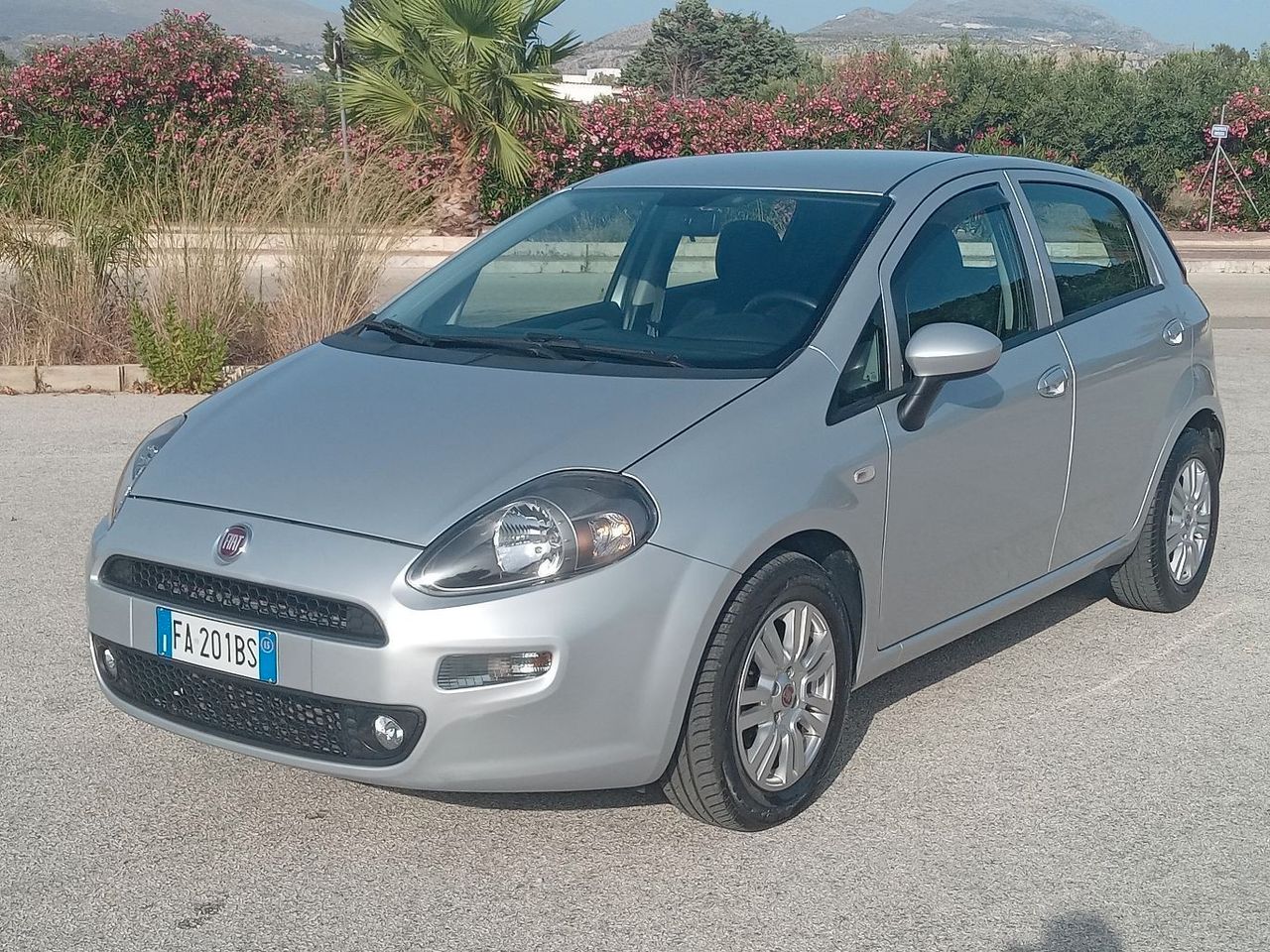 Punto 1.3 MJT 75 CV Lounge