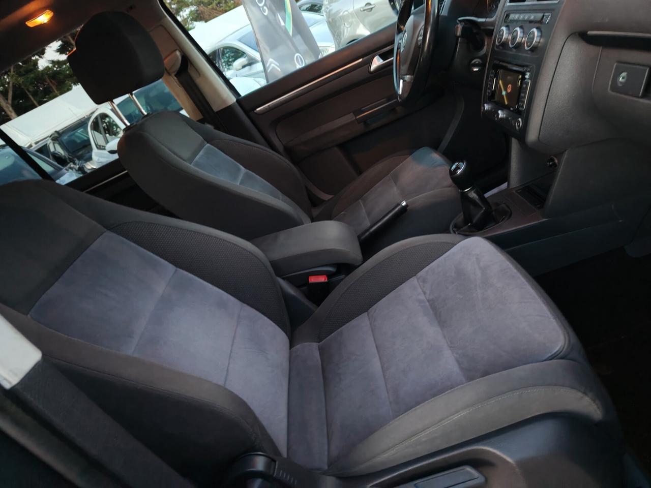 Volkswagen Touran 1.4 TSI Highline EcoFuel