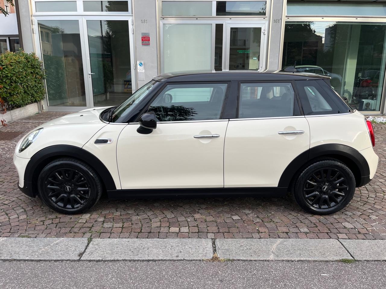 Mini 1.5 Cooper D Baker Street 5 porte