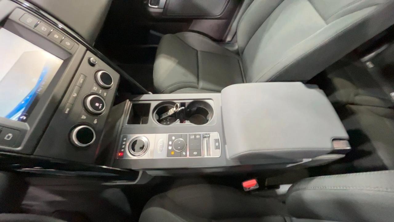 Land Rover Discovery 2.0 SD4 240 CV SE
