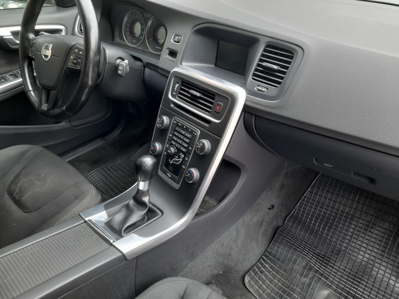 Volvo V60 DRIVe PRONTA CONSEGNA