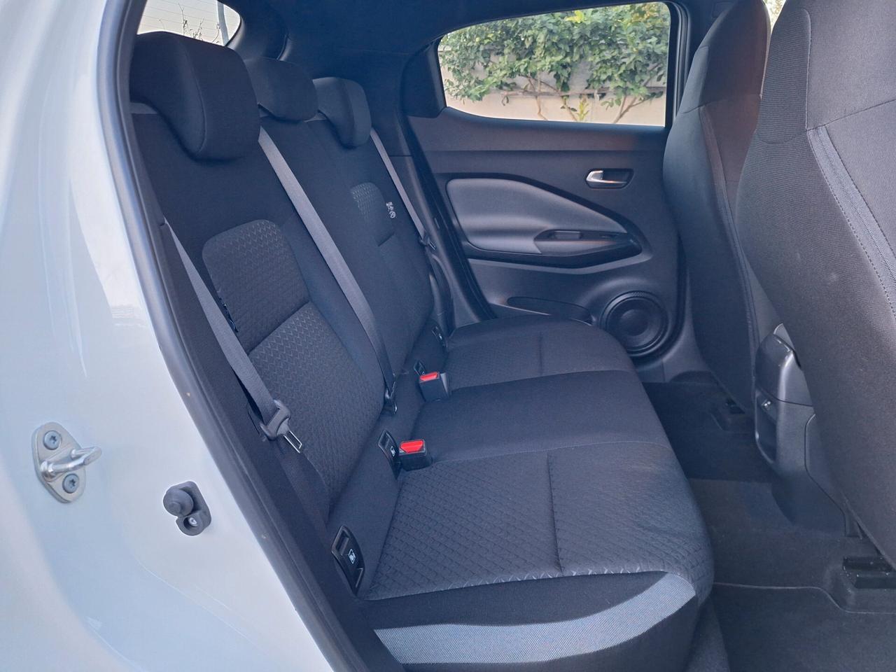 Nissan Juke 1.0 DIG-T 114 CV N-Connecta