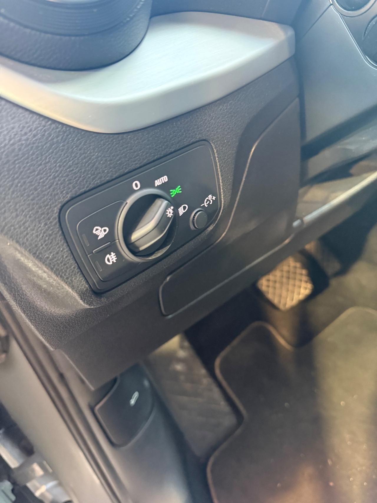 Audi Q2 30 TDI S line Edition