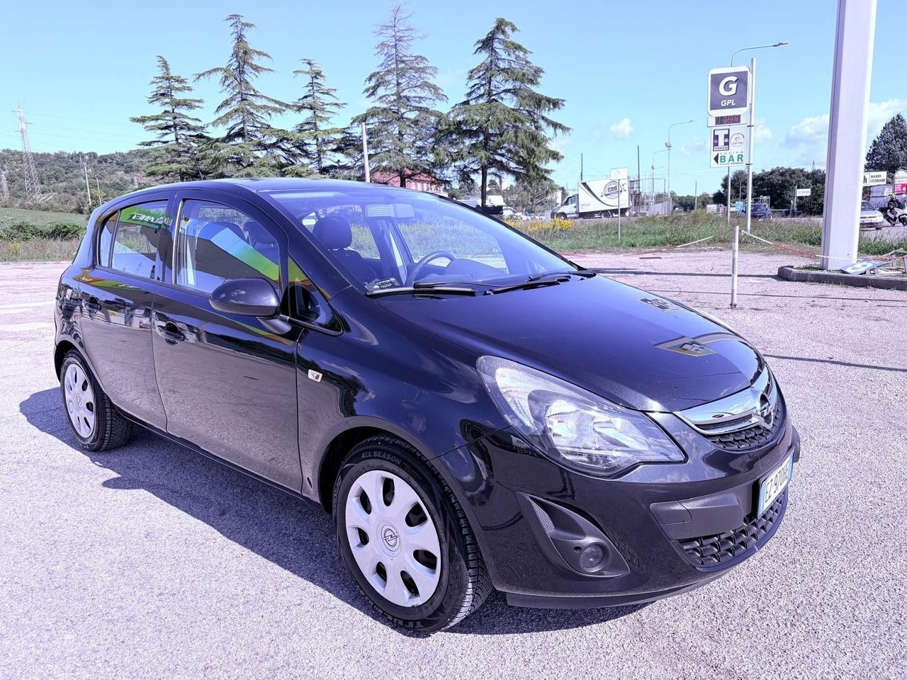 Opel Corsa 1.2 85CV 5 porte GPL-TECH Edition
