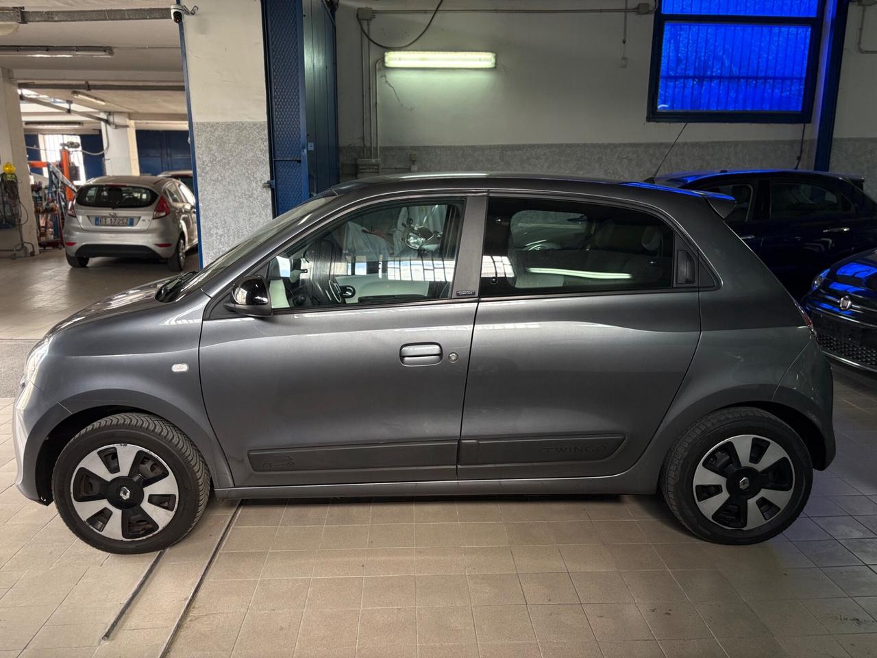 Renault Twingo 1.0 sce Limited Automatica