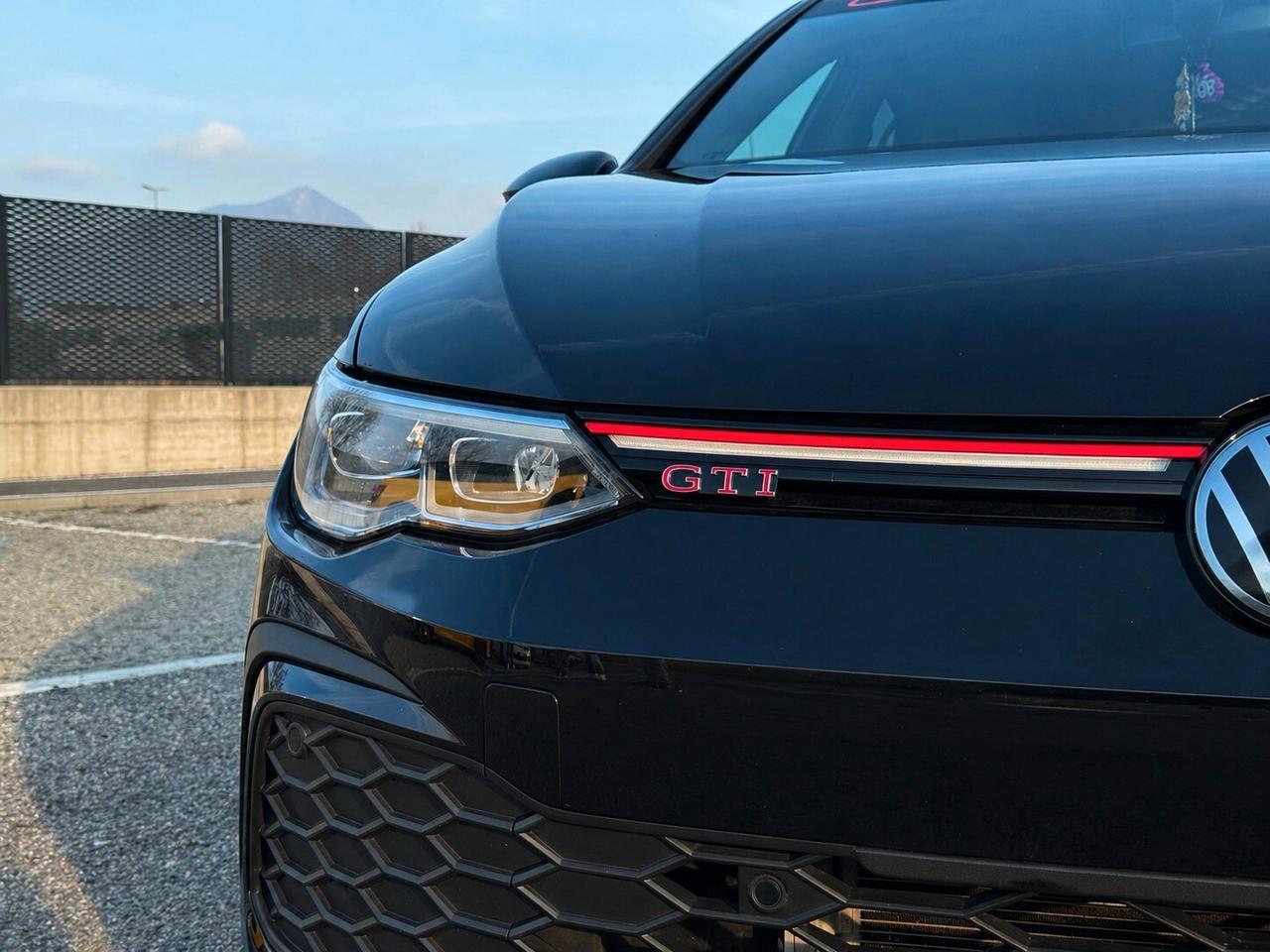 Volkswagen Golf GTI 2.0 TSI DSG