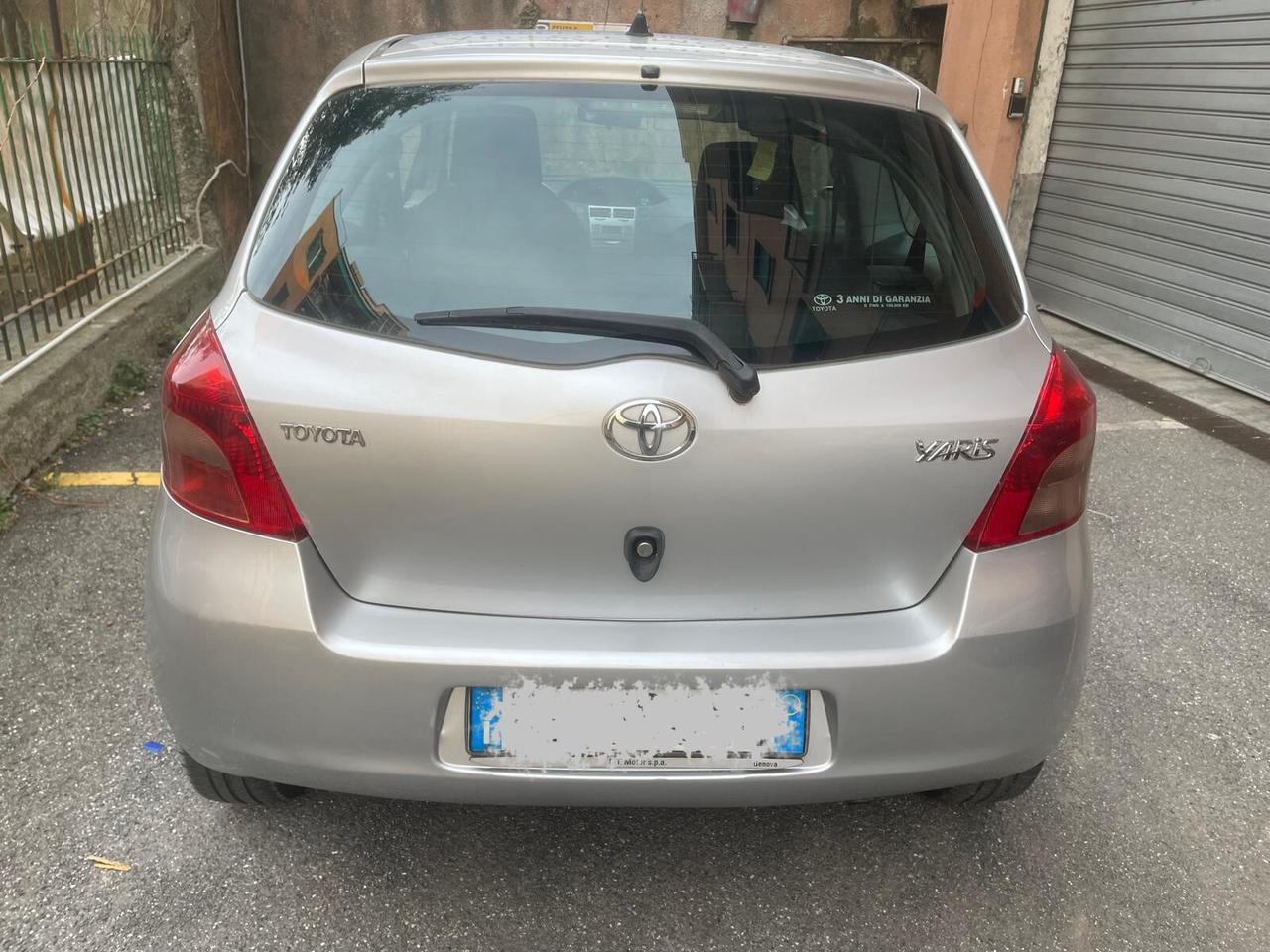 Toyota Yaris 1.0 3 porte