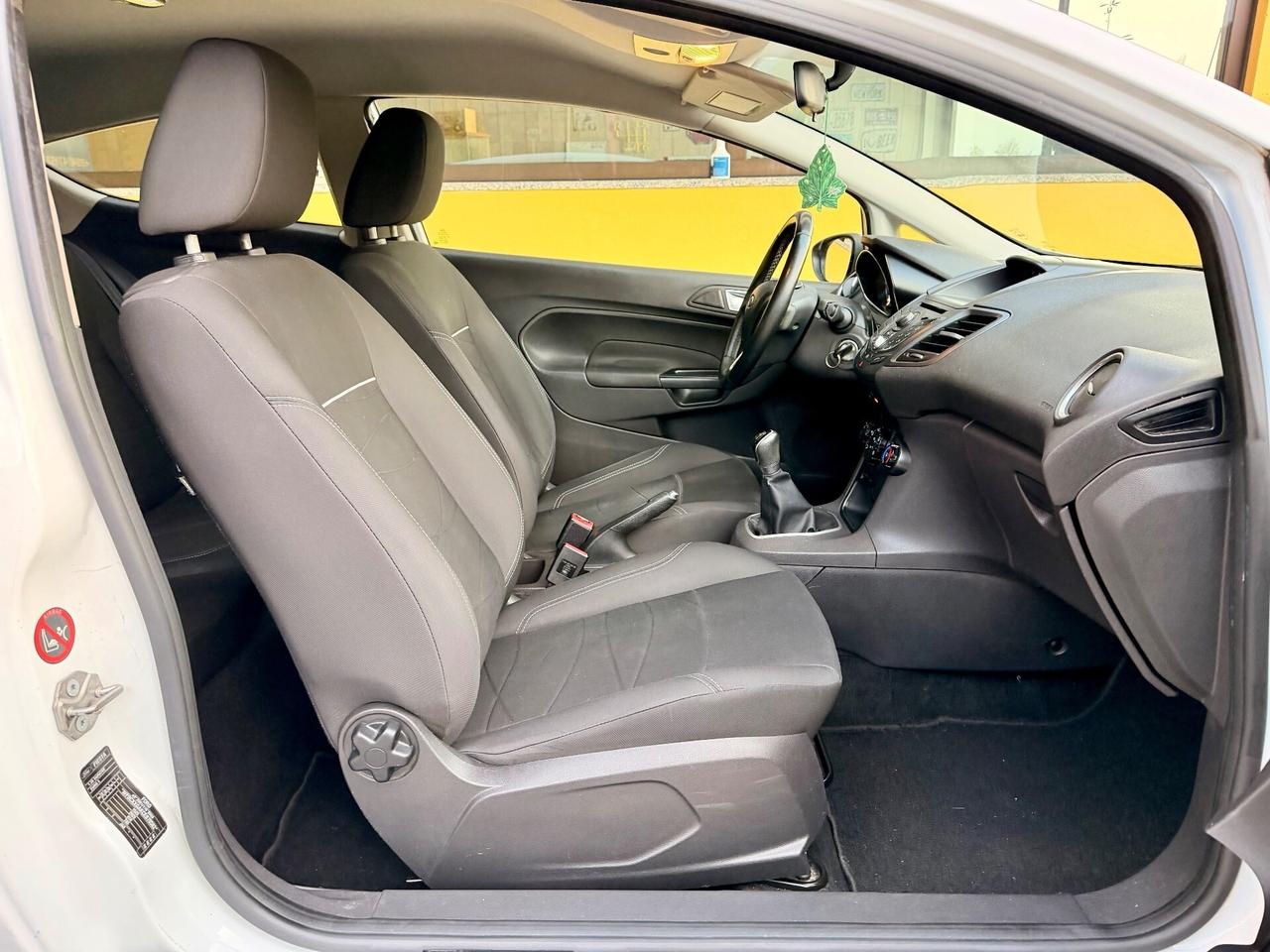 Ford Fiesta 1.2 44kw Titanium OK NEOPATENTATI UNIP