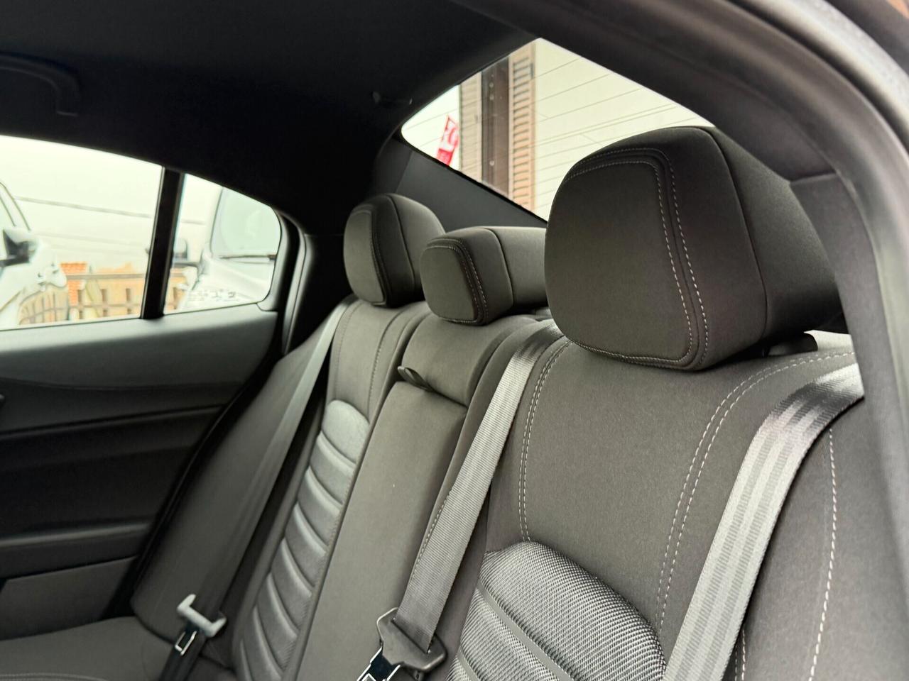 Alfa Romeo Giulia 2.2 TURBODIESEL 160 cv. AT8 SUPER BUSINESS