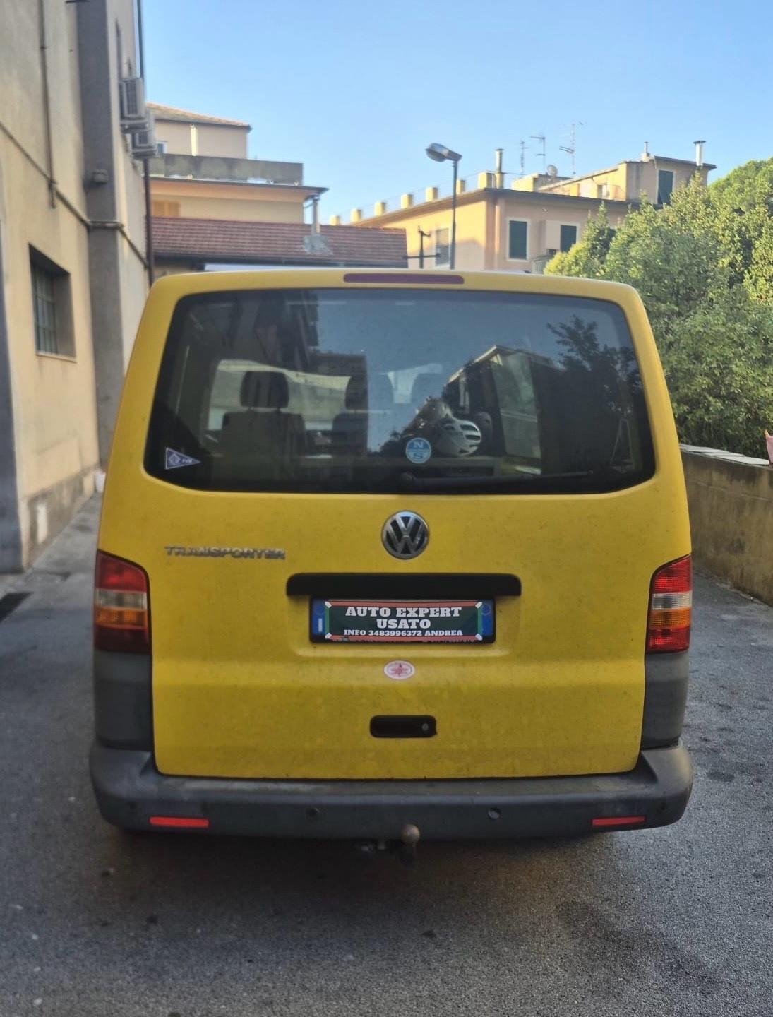 Volkswagen Transporter T5 California 2.0 TDI 2009